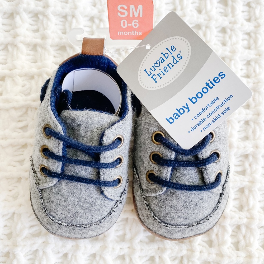LUVABLE FRIENDS | Baby Booties 0-6 months